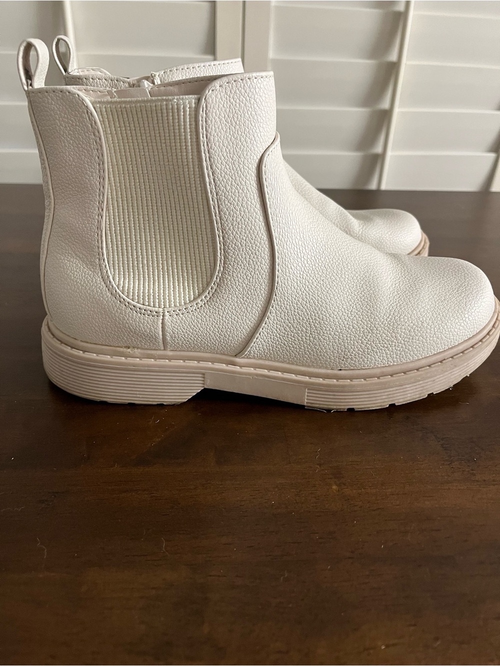 Cat & Jack kids size 5 booties